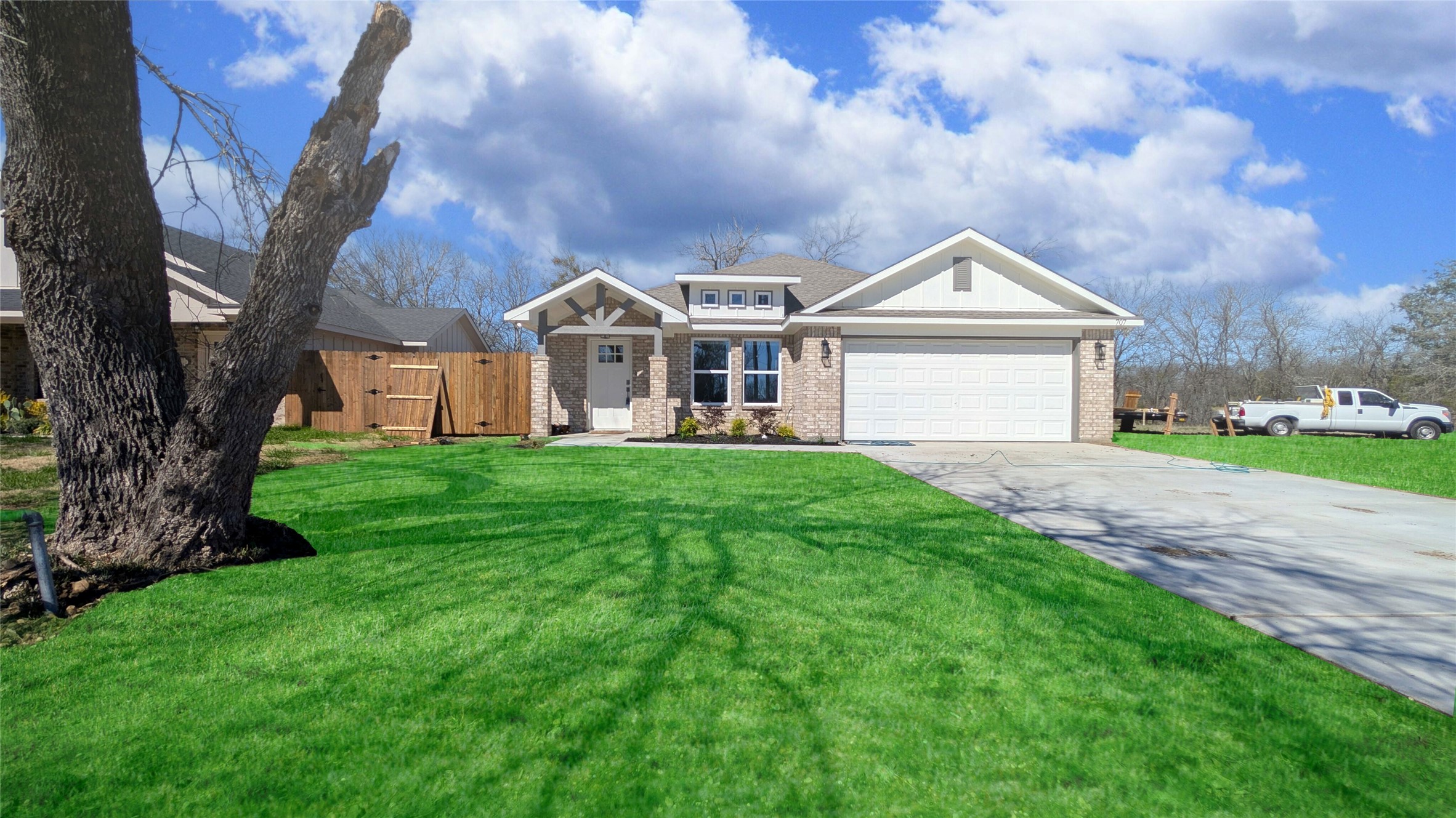 707 Cedar Street Cleburne TX 76031