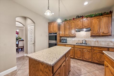 2755 Vela Grand Prairie TX 75054