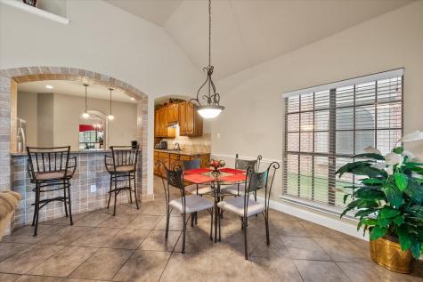 2755 Vela Grand Prairie TX 75054