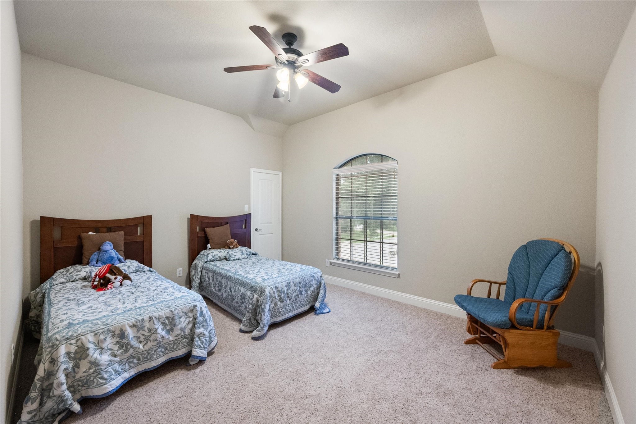 2755 Vela Grand Prairie TX 75054