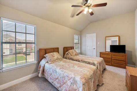 2755 Vela Grand Prairie TX 75054