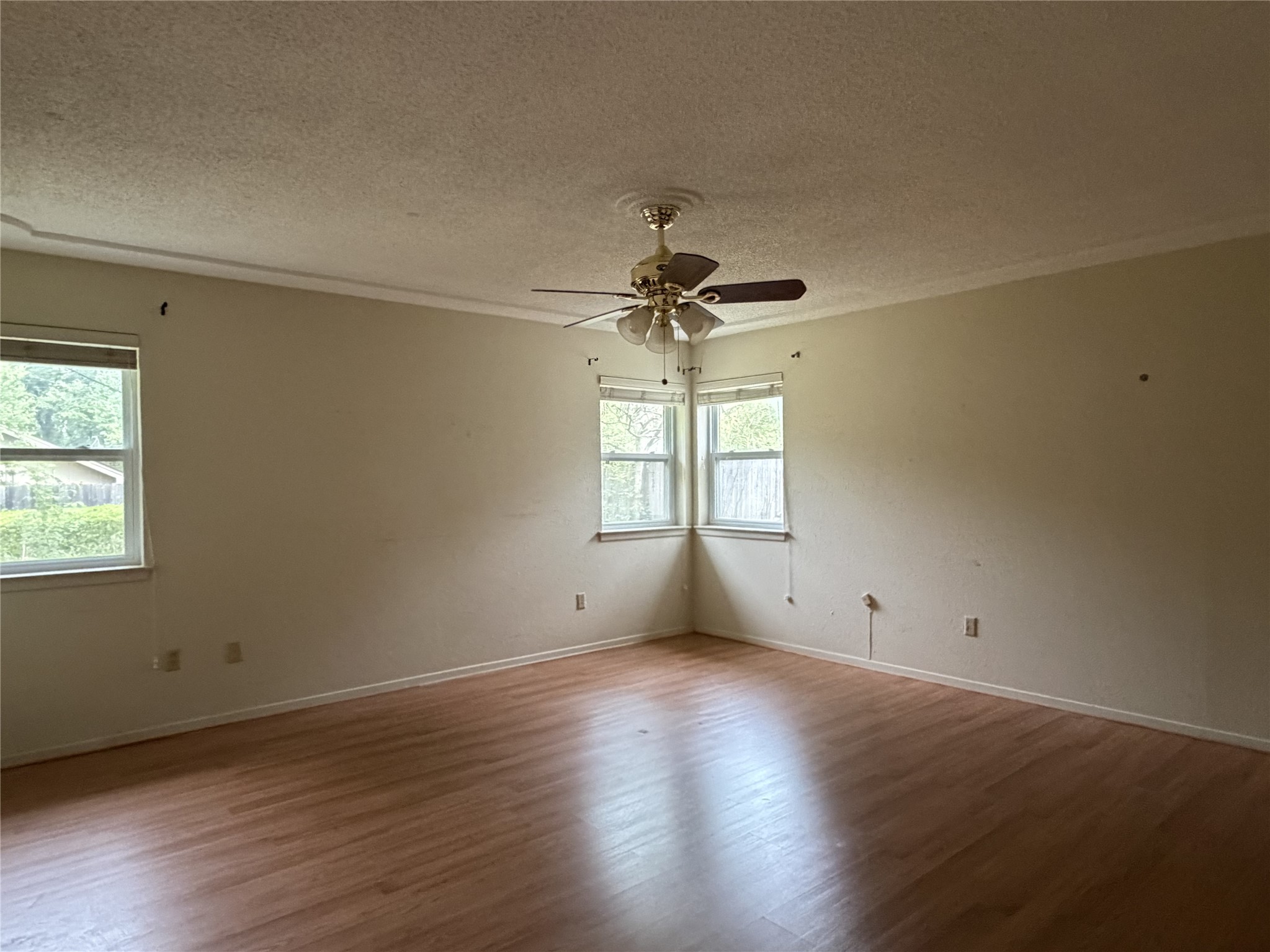 2904 Steve Drive Hurst TX 76054