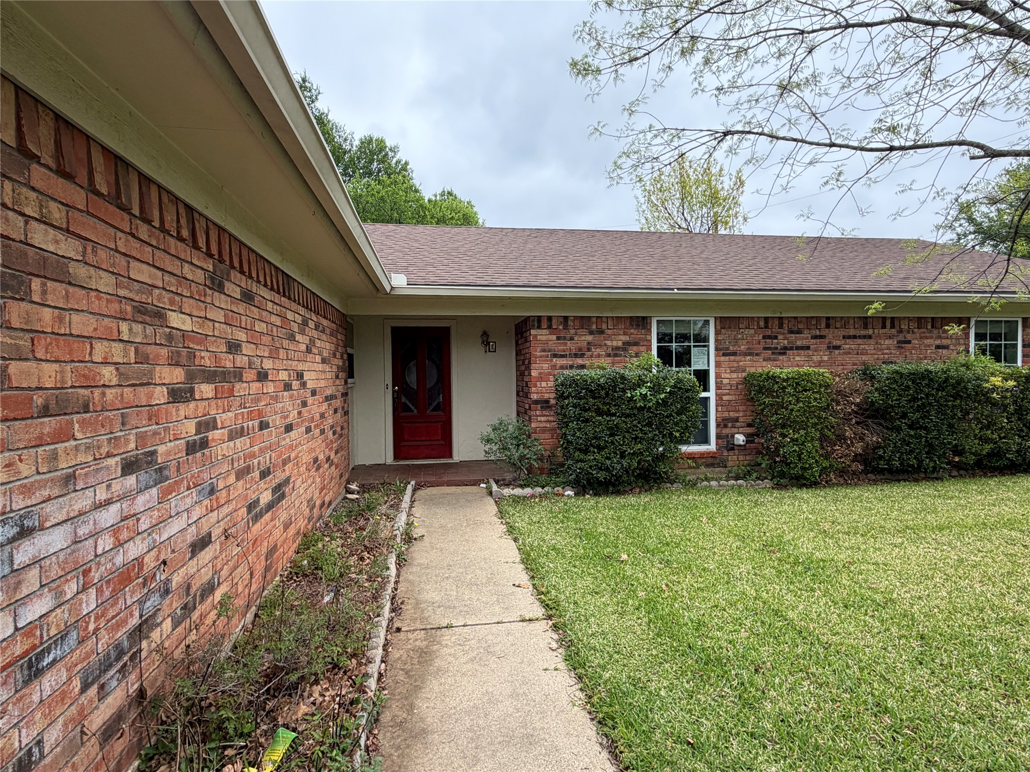 2904 Steve Drive Hurst TX 76054