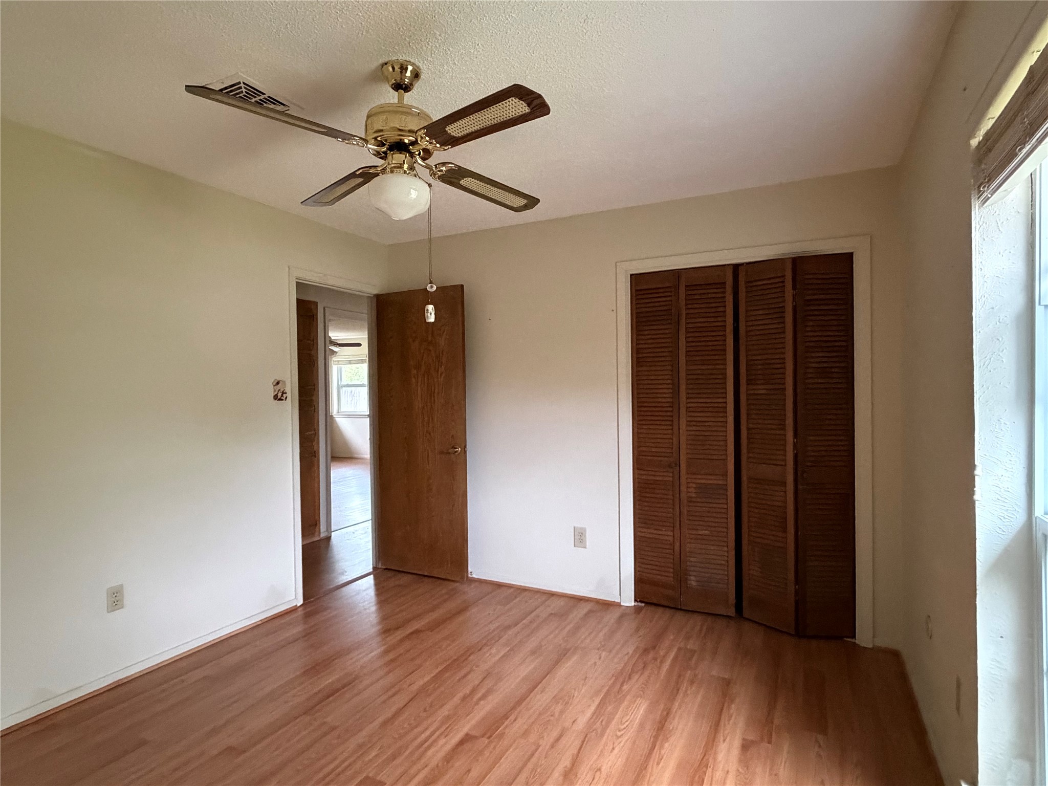 2904 Steve Drive Hurst TX 76054