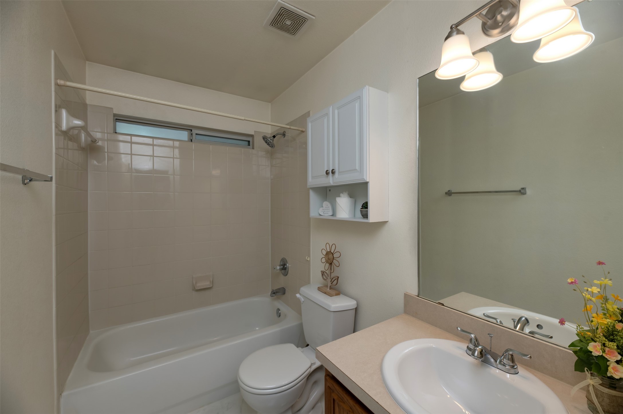 934 Plumeria Drive Arlington TX 76002
