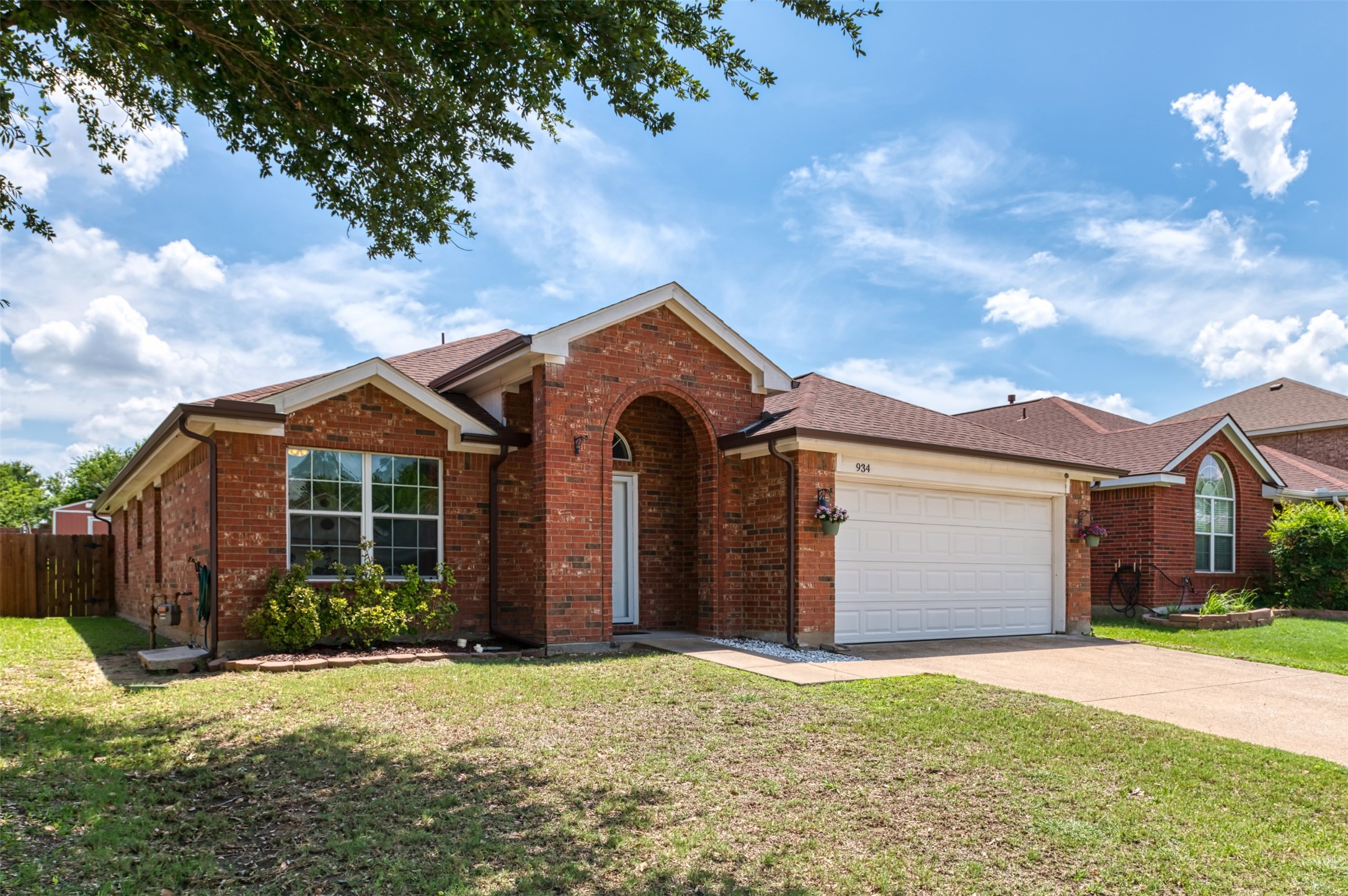 934 Plumeria Drive Arlington TX 76002