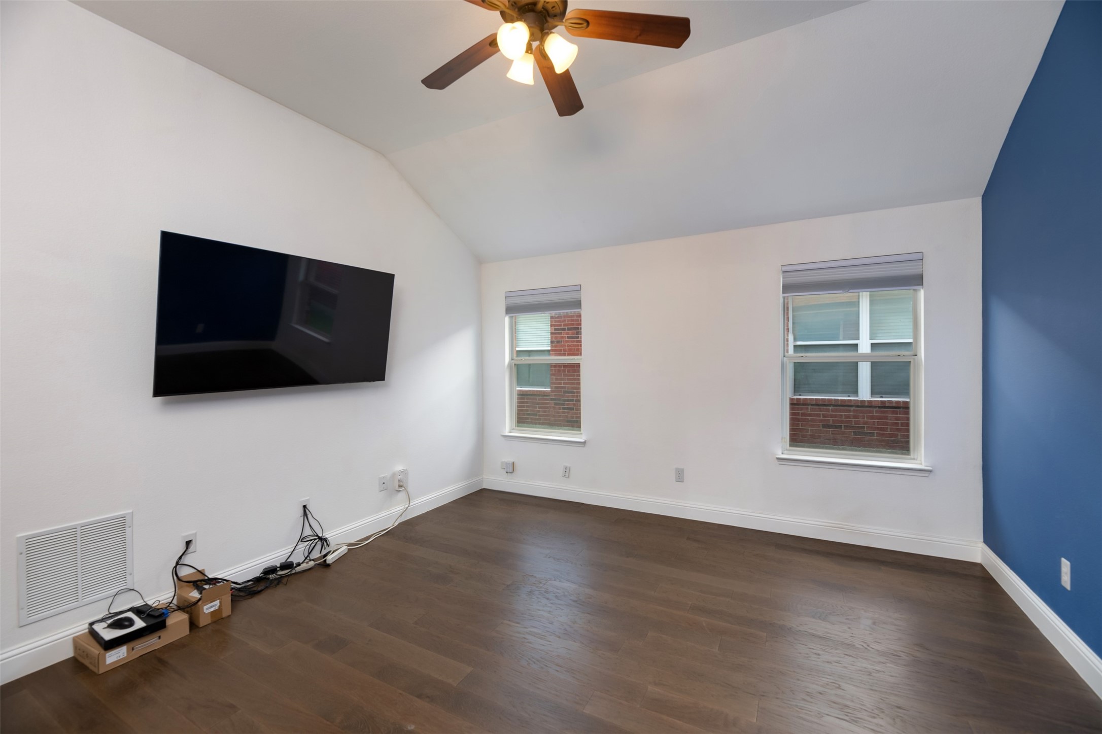 934 Plumeria Drive Arlington TX 76002
