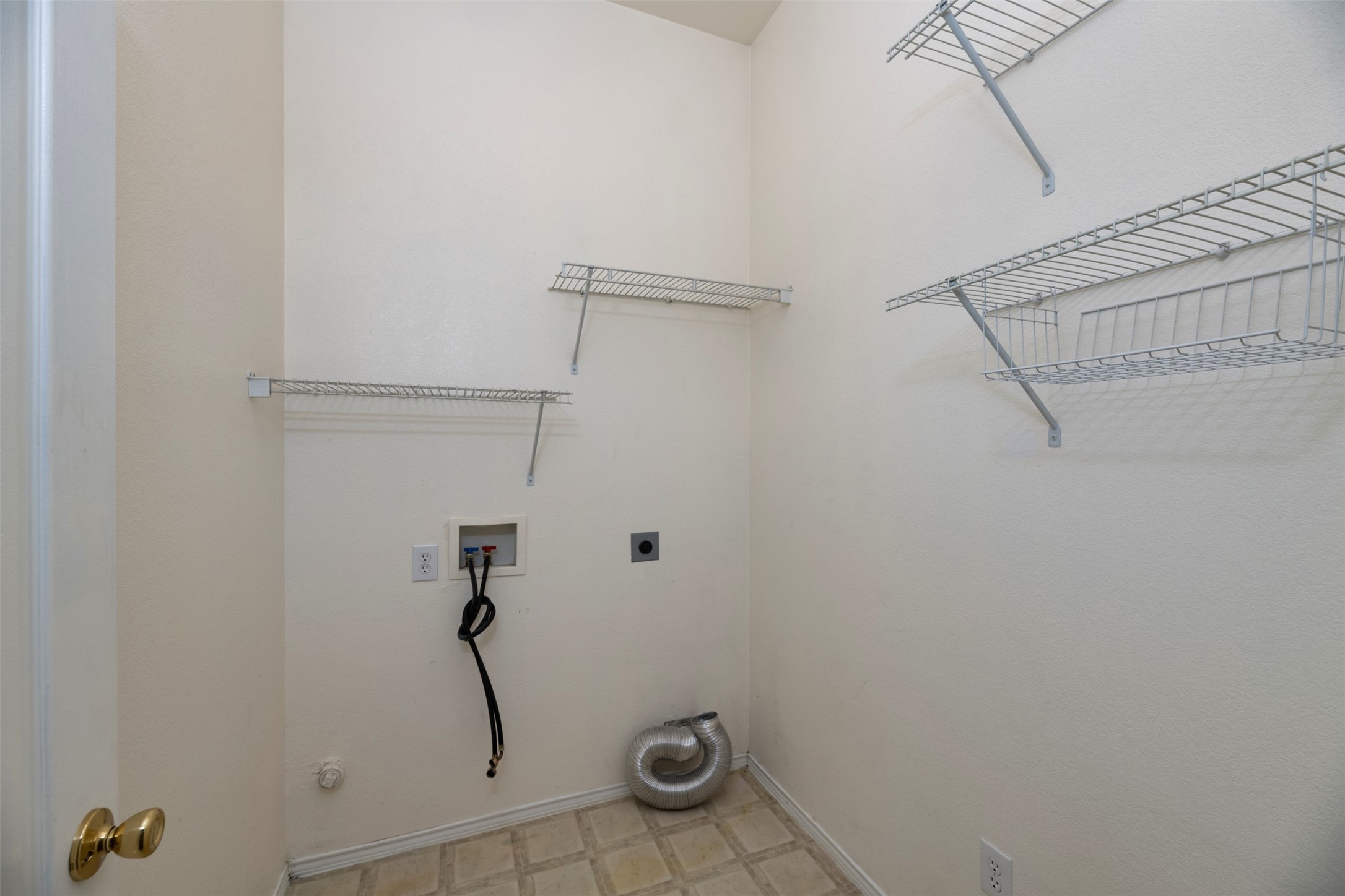 934 Plumeria Drive Arlington TX 76002