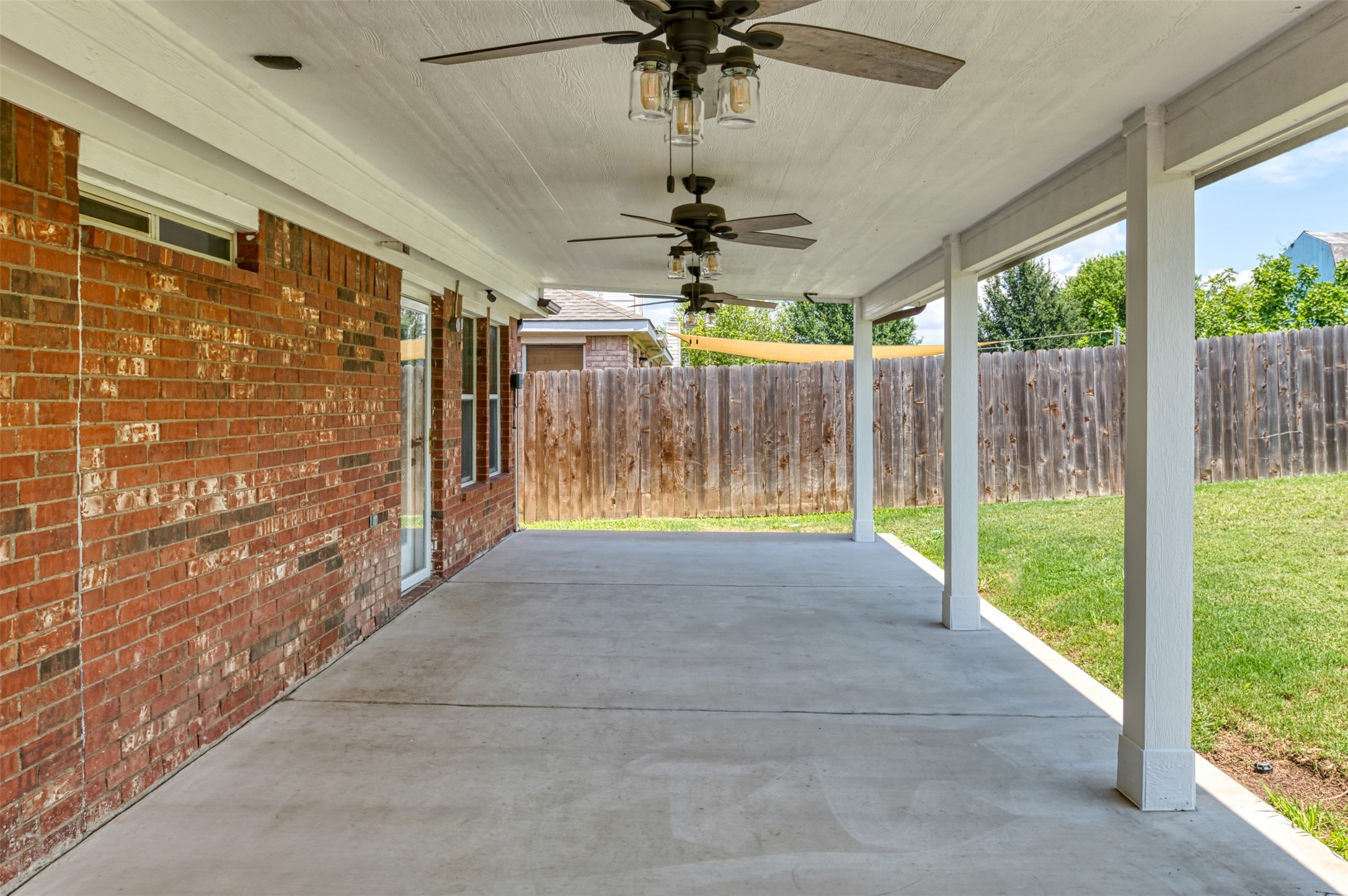 934 Plumeria Drive Arlington TX 76002