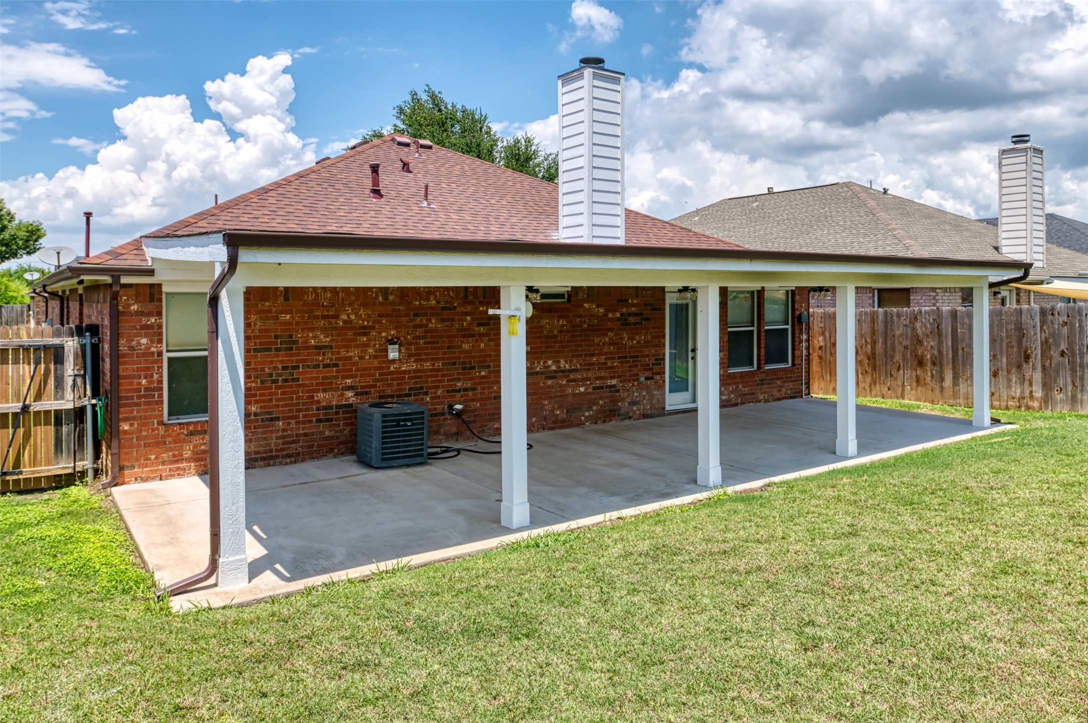 934 Plumeria Drive Arlington TX 76002