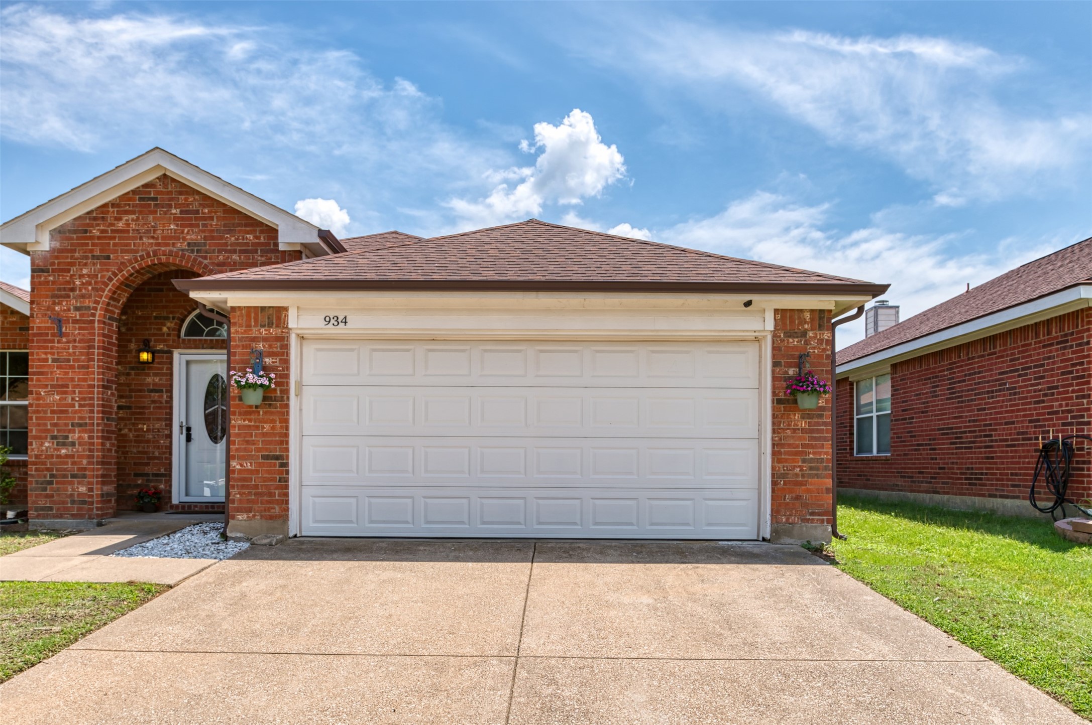 934 Plumeria Drive Arlington TX 76002
