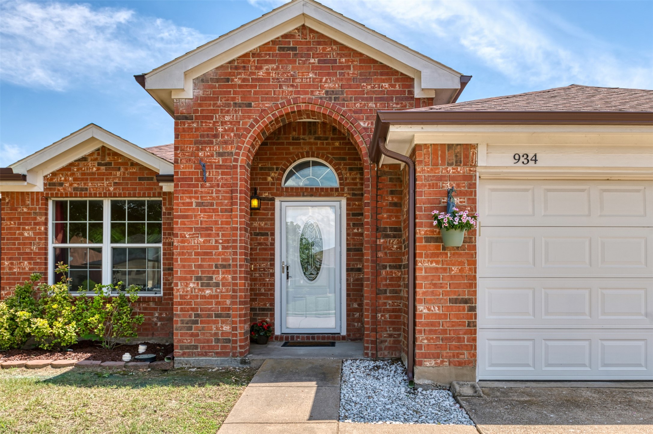 934 Plumeria Drive Arlington TX 76002