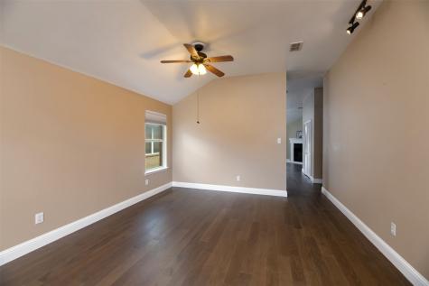 934 Plumeria Drive Arlington TX 76002
