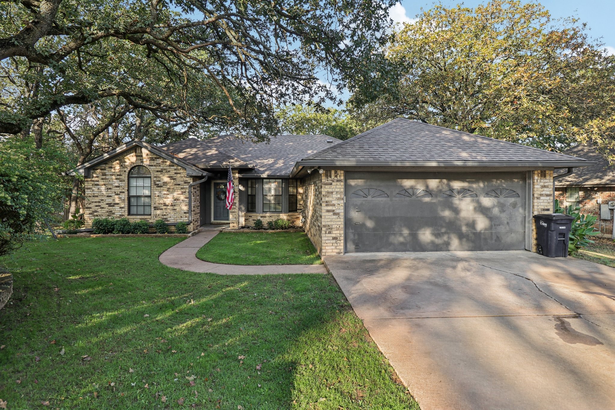 207 Camelot Drive Weatherford TX 76086