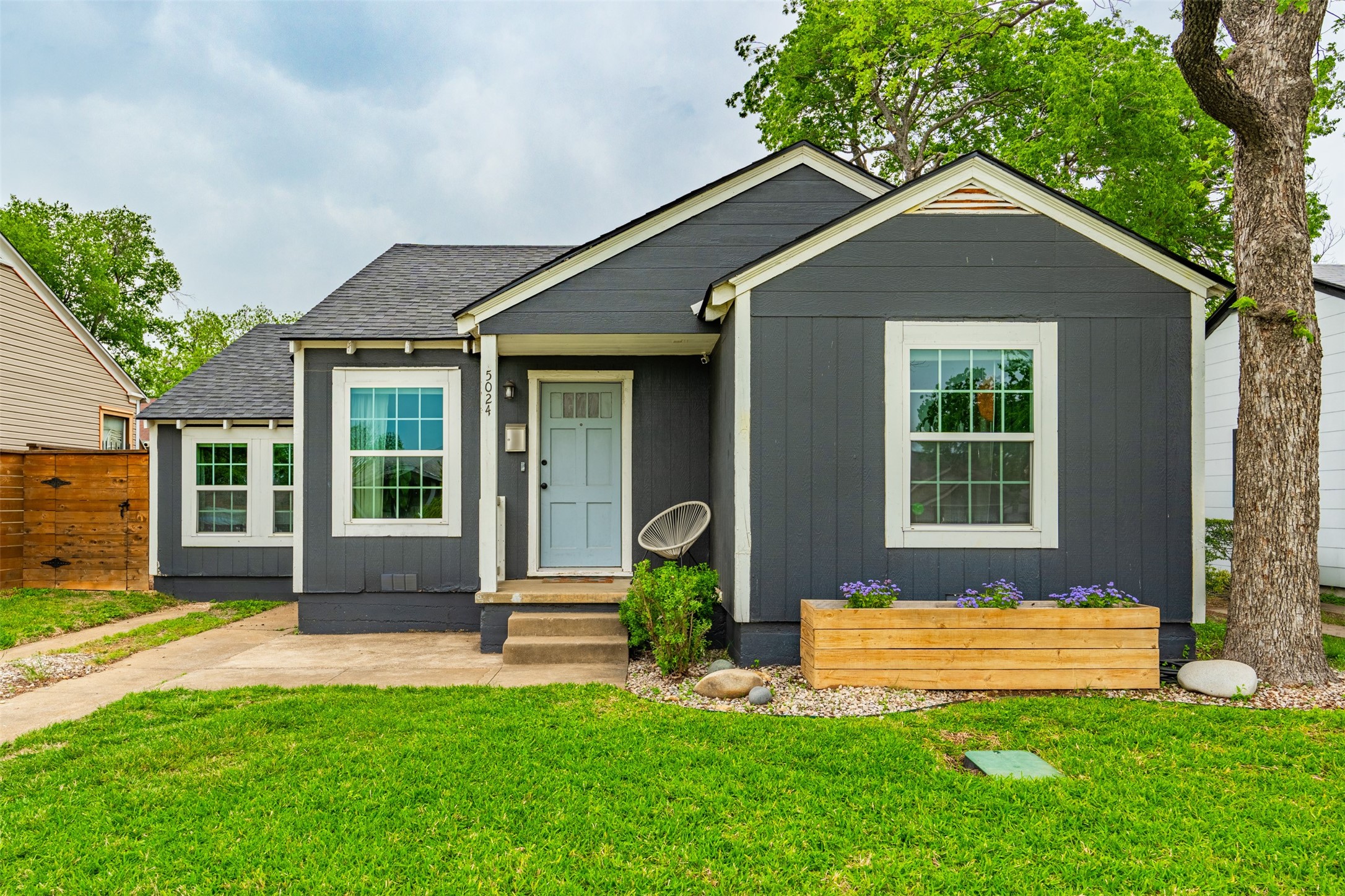 5024 Curzon Avenue Fort Worth TX 76107