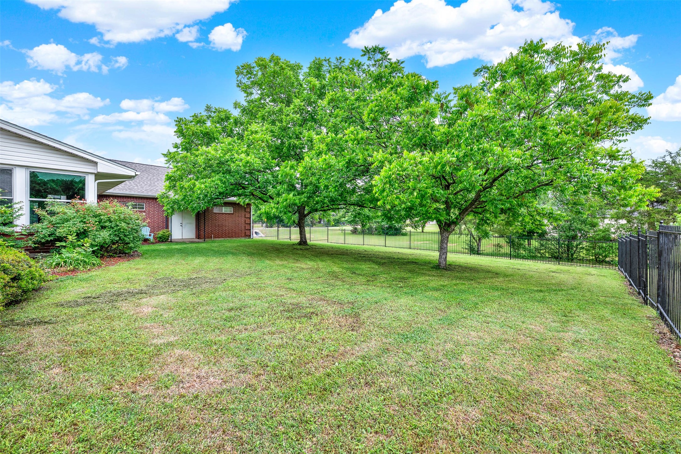 2735 Bent Oaks Drive Burleson TX 76028
