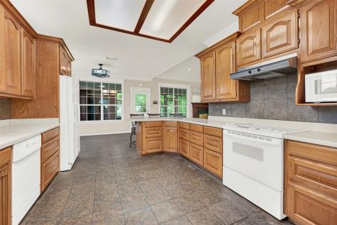 2735 Bent Oaks Drive Burleson TX 76028