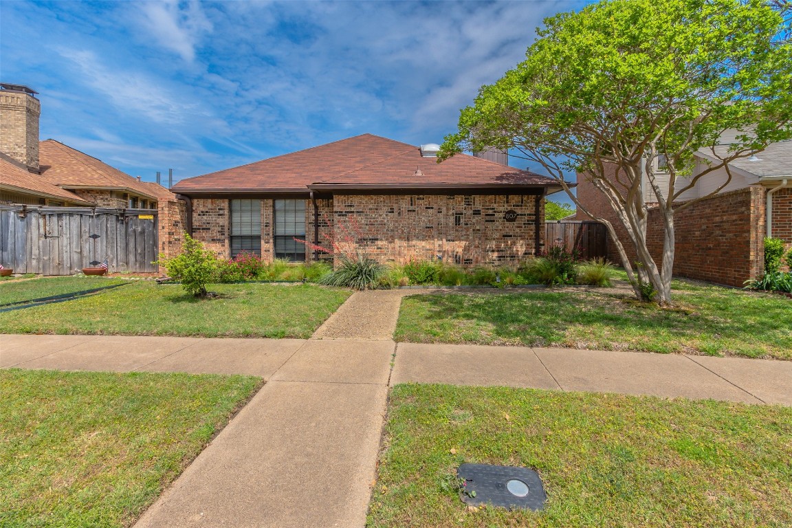 807 Woodway Lane Richardson TX 75081