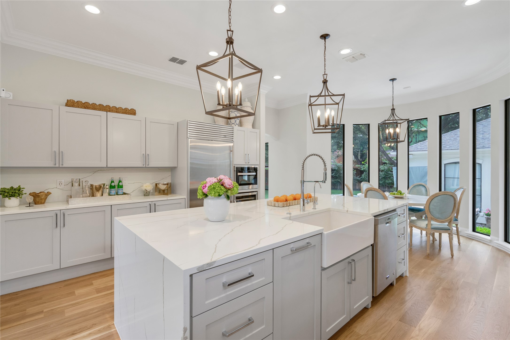 3845 N Versailles Avenue Dallas TX 75209