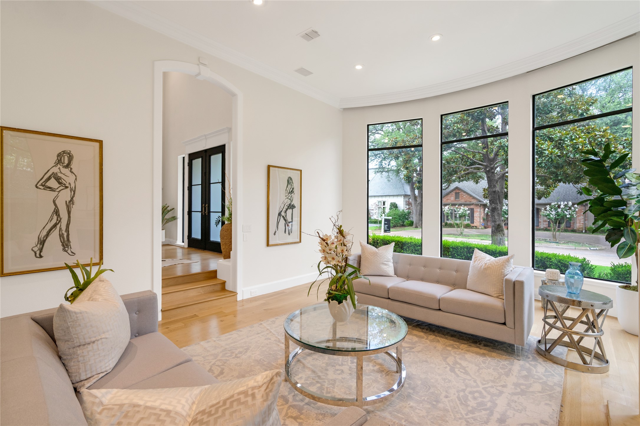 3845 N Versailles Avenue Dallas TX 75209