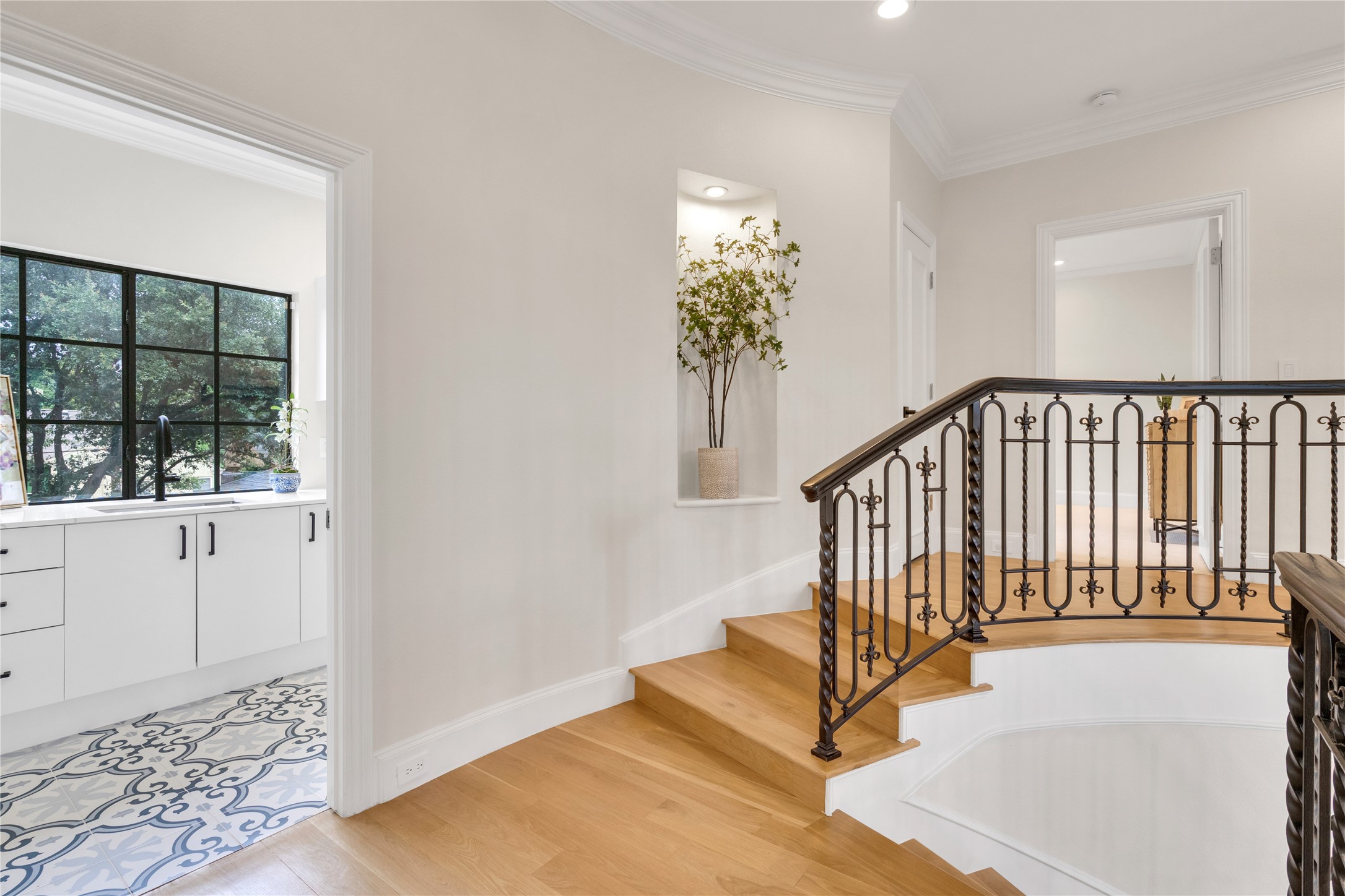 3845 N Versailles Avenue Dallas TX 75209