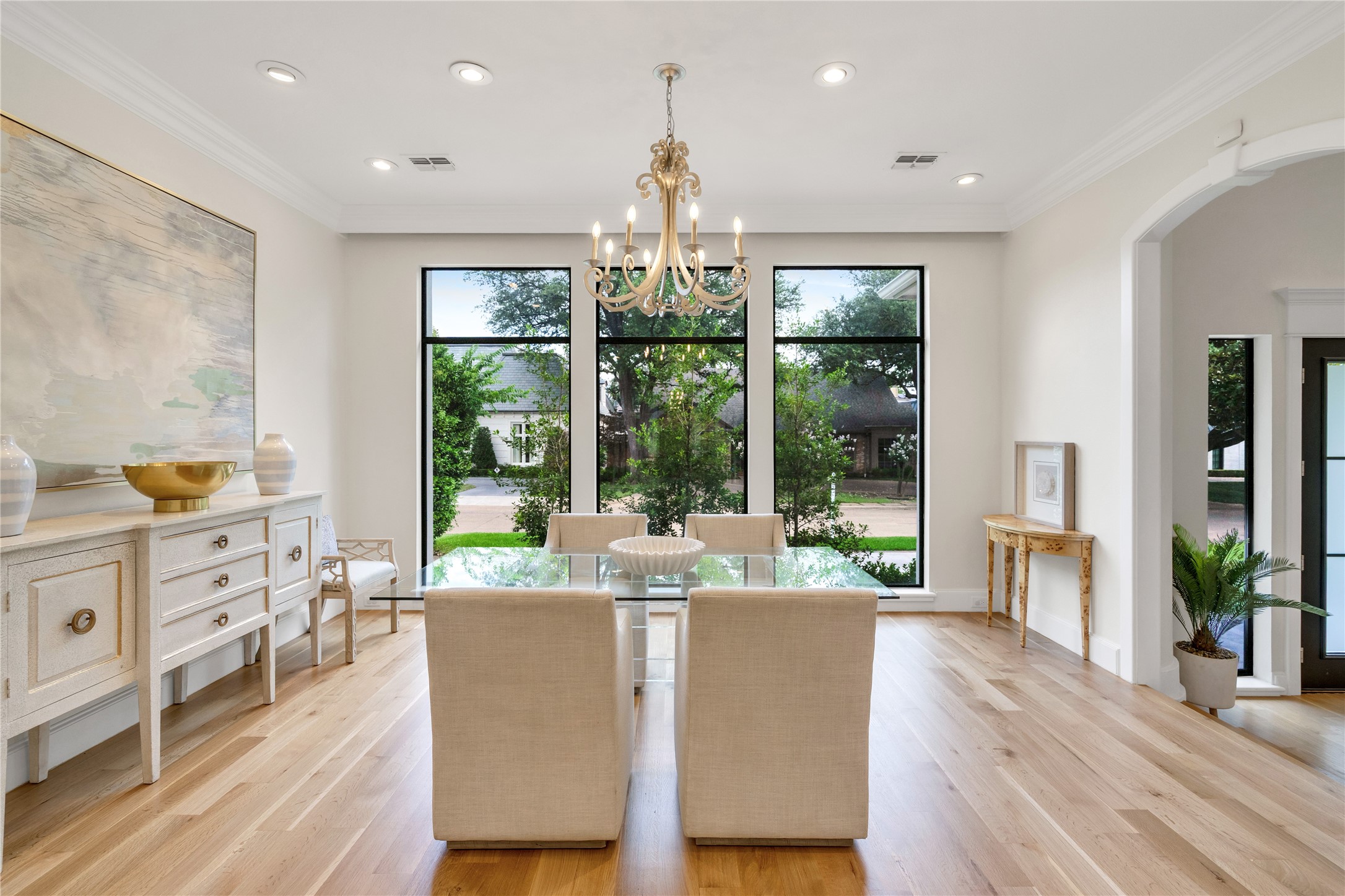 3845 N Versailles Avenue Dallas TX 75209