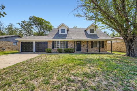 241 Pimlico Way Saginaw TX 76179