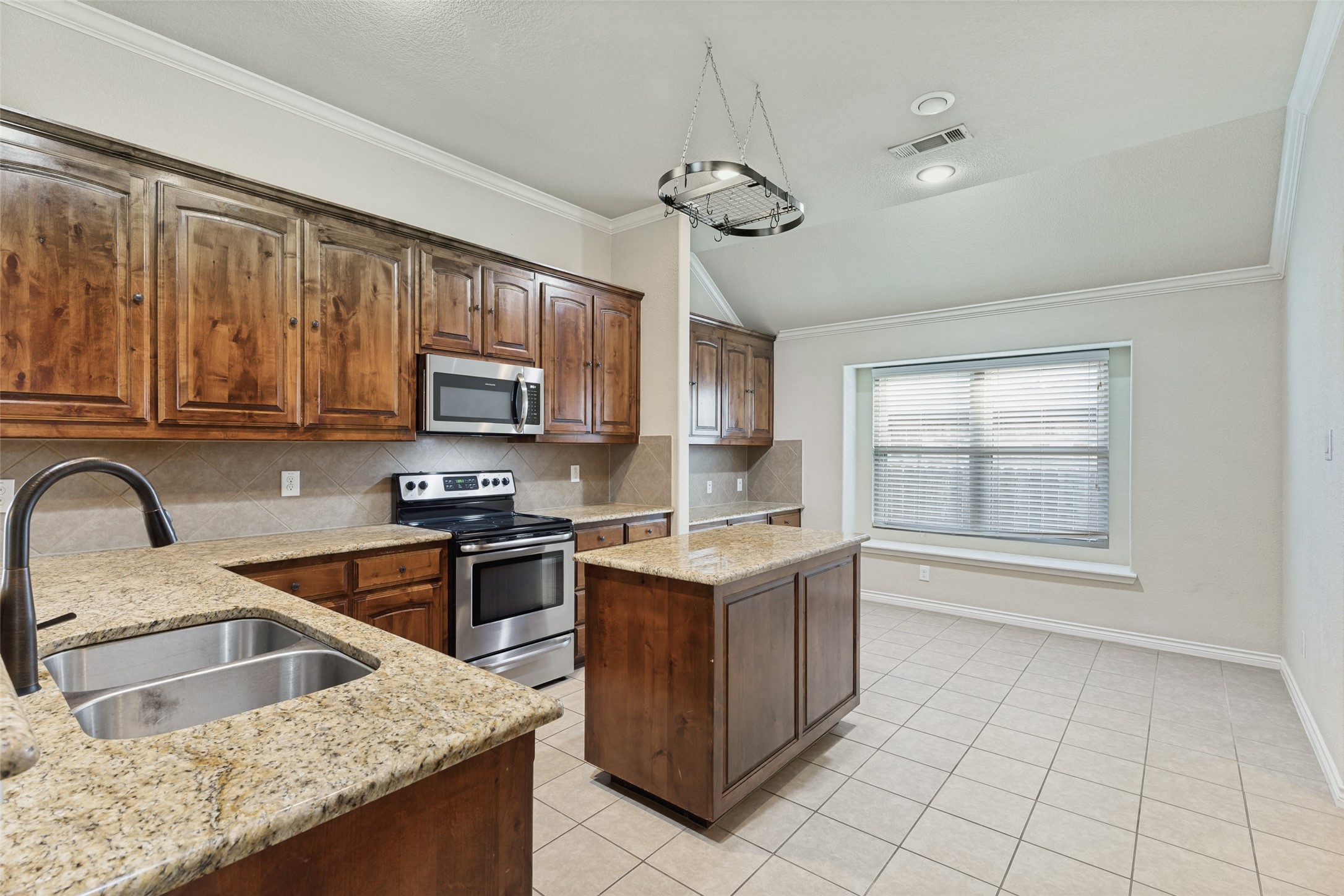 6033 Paddlefish Drive Fort Worth TX 76179