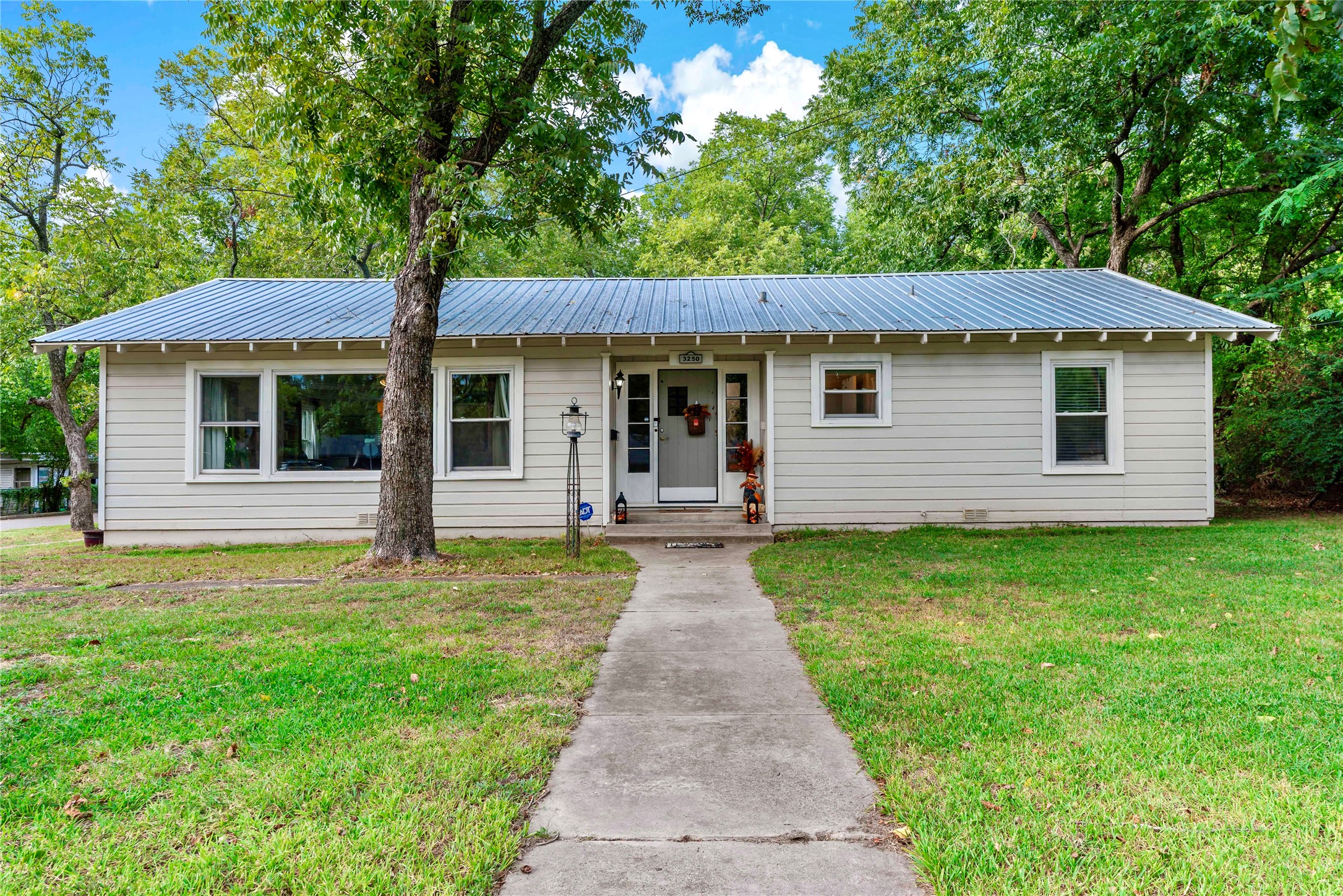 3250 Bonham Street Paris TX 75460