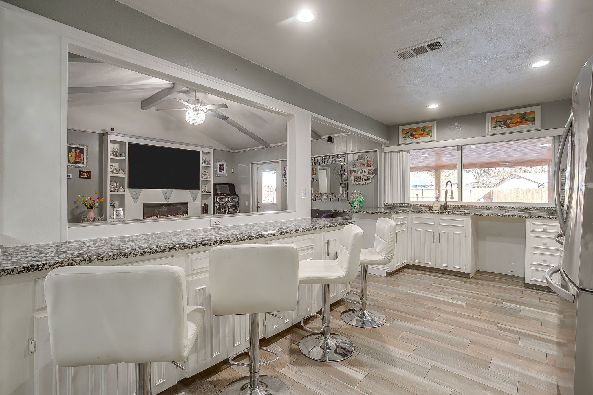 906 Cypress Court Arlington TX 76014