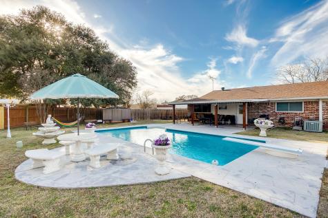 906 Cypress Court Arlington TX 76014
