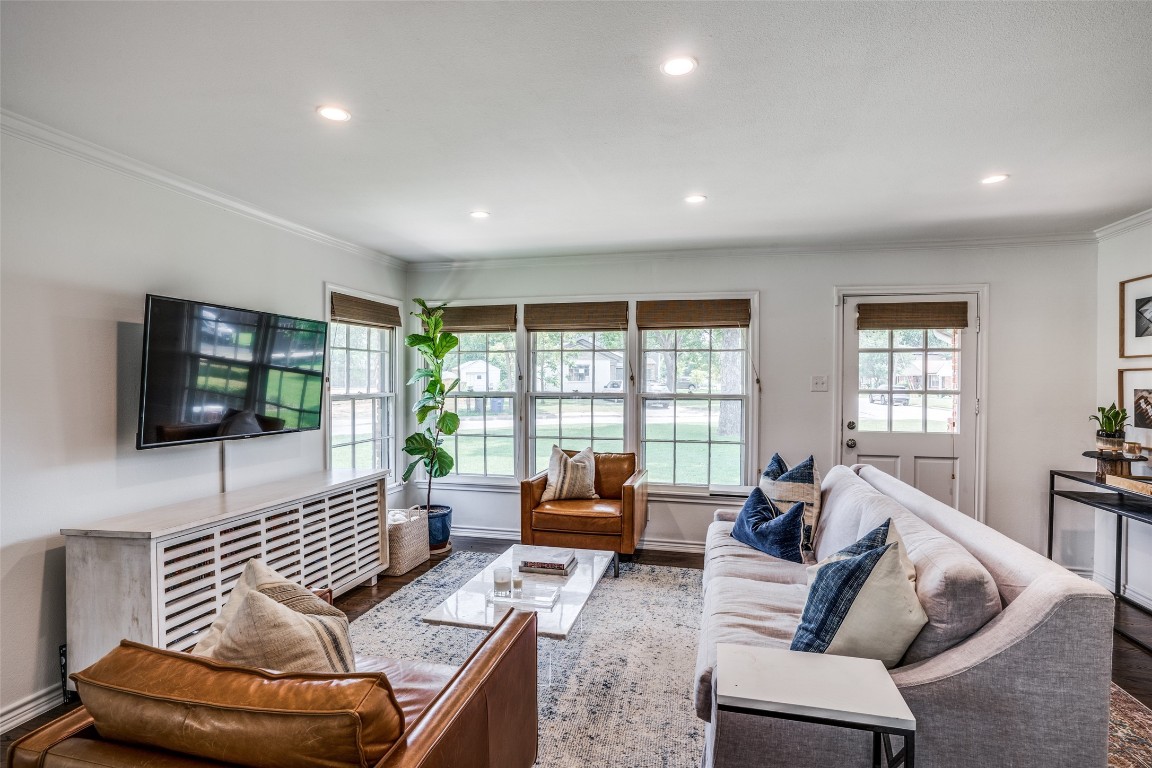 3818 Van Ness Lane Dallas TX 75220