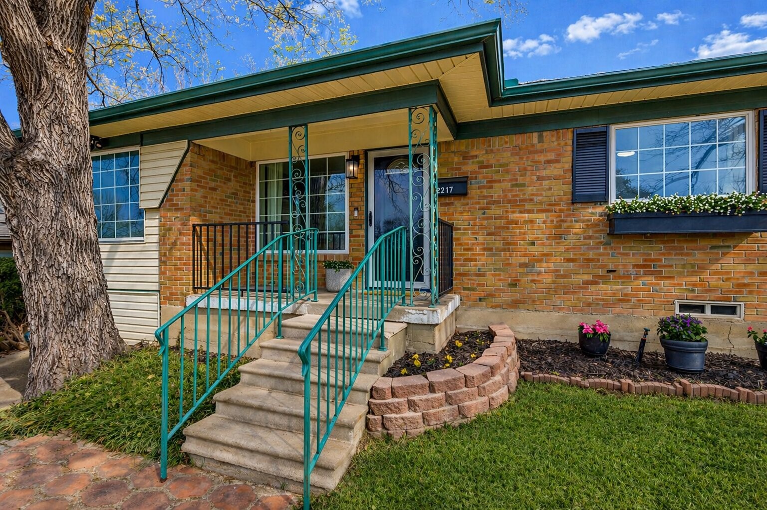 2217 Longwood Lane Dallas TX 75228