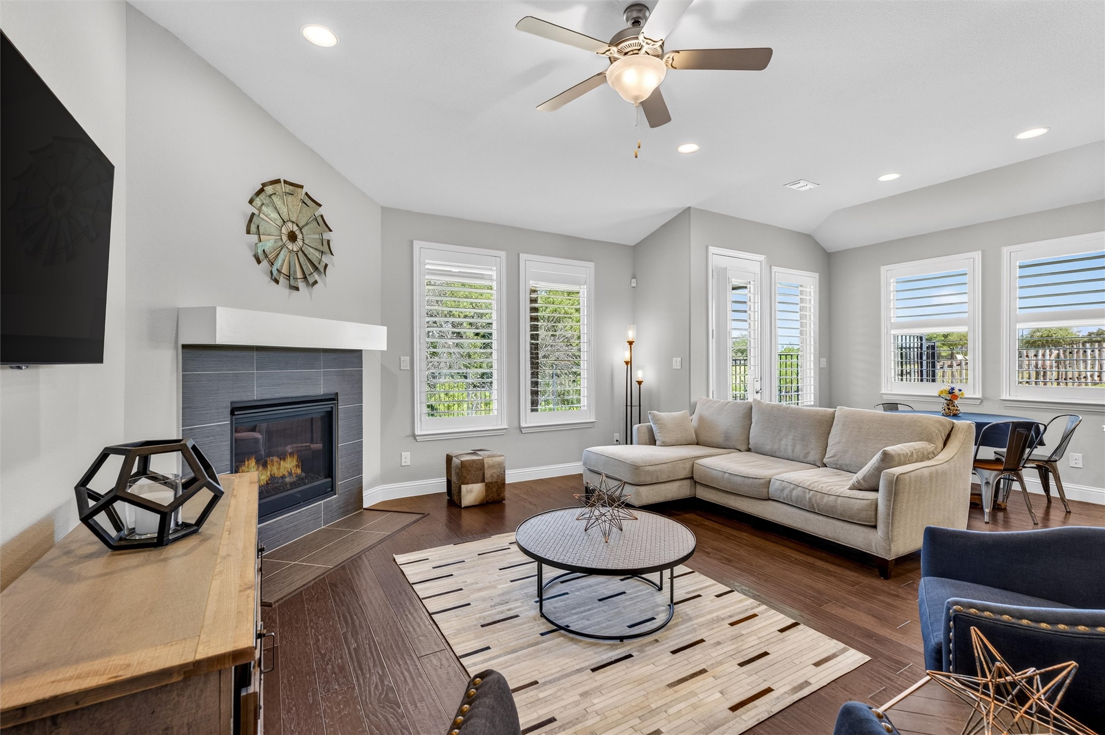 2552 Barton Creek Boulevard The Colony TX 75056
