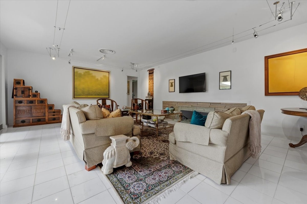 3601 Encanto Fort Worth TX 76109