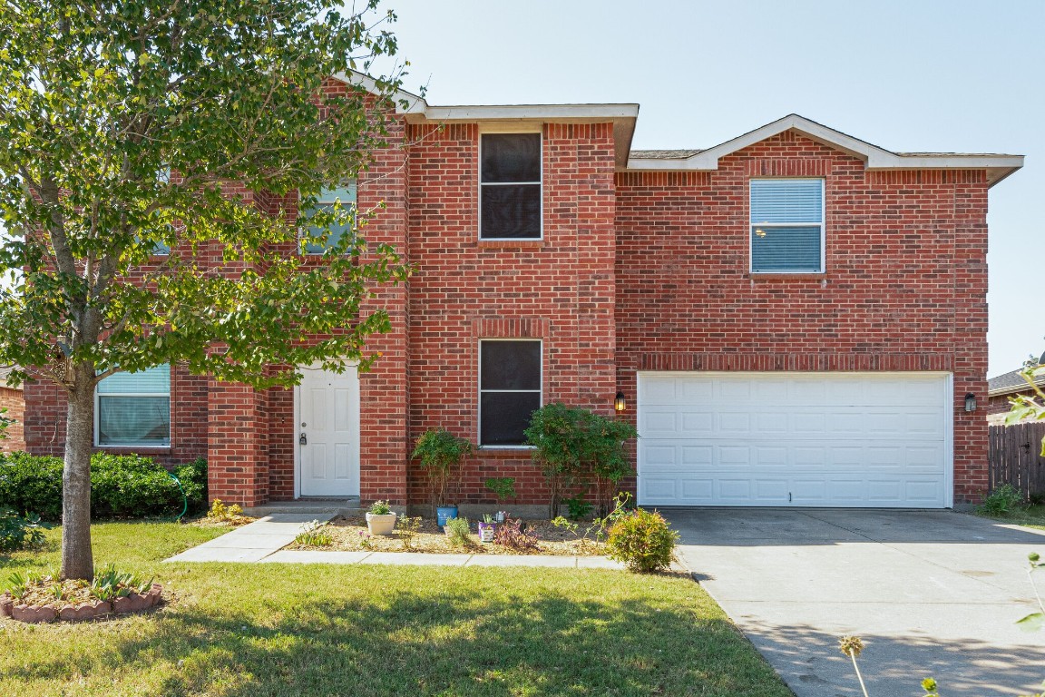1413 Dandelion Trail Burleson TX 76028