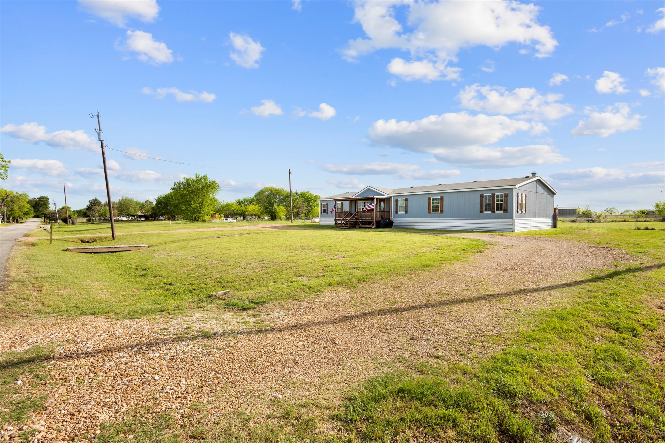 335 County Road 2100 Corsicana TX 75110