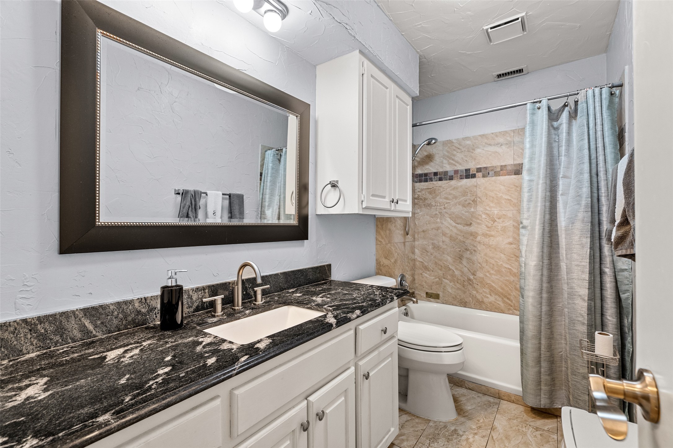 701 Wood Lane Azle TX 76020