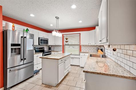 701 Wood Lane Azle TX 76020