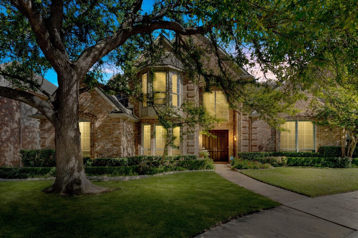 18112 Hollow Oak Court Dallas TX 75287
