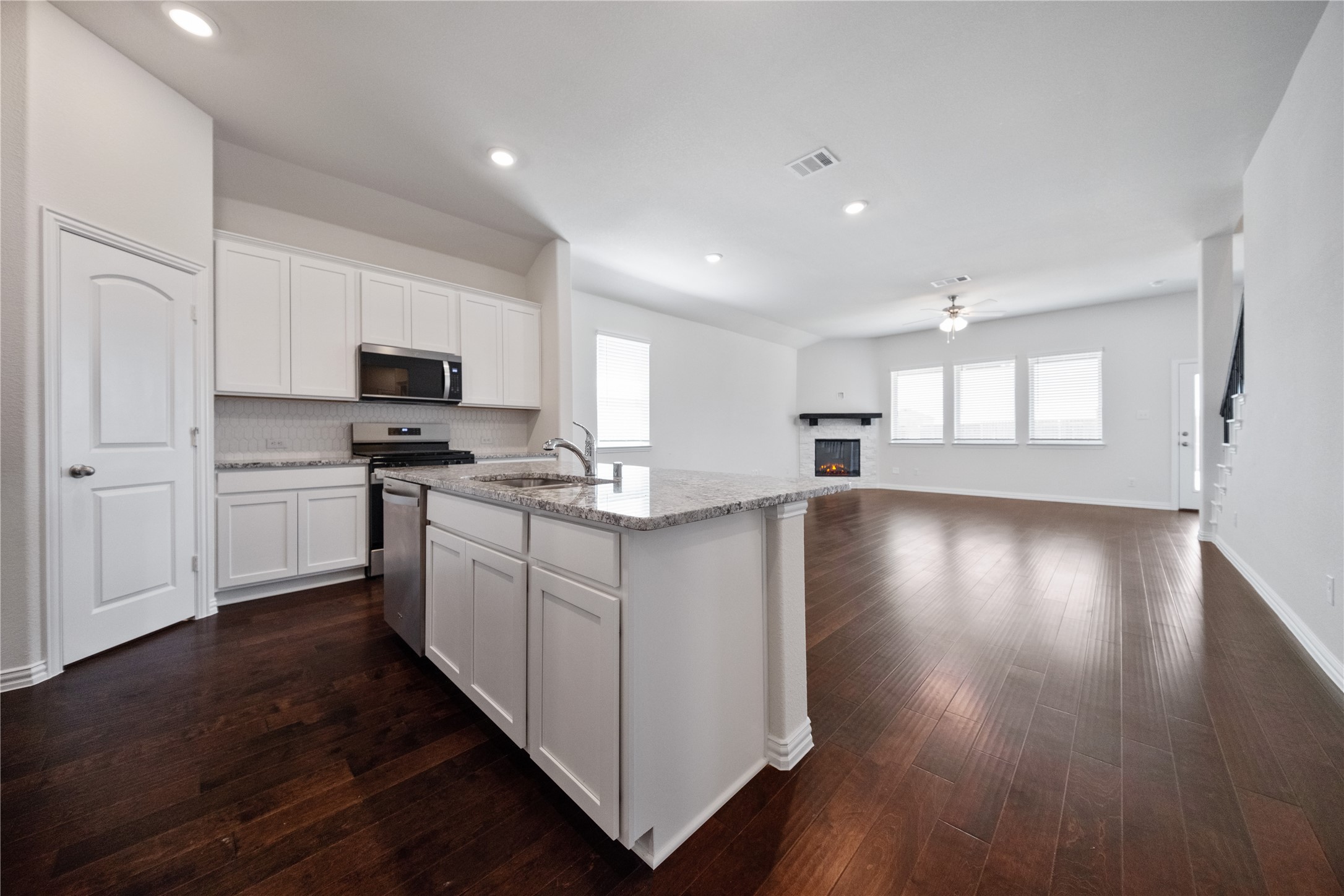 4134 Silverstein Street Crandall TX 75114