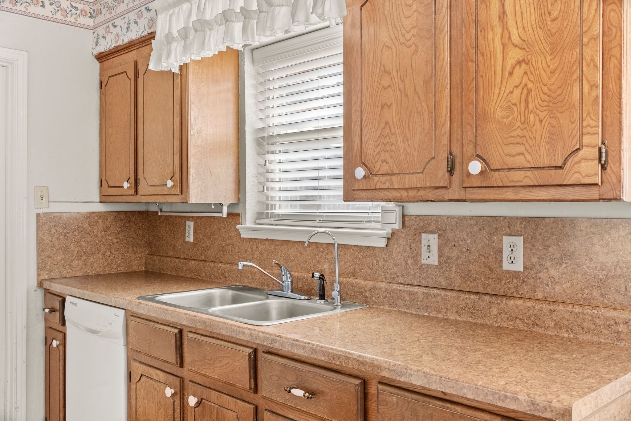 3013 Arapaho Road Commerce TX 75428