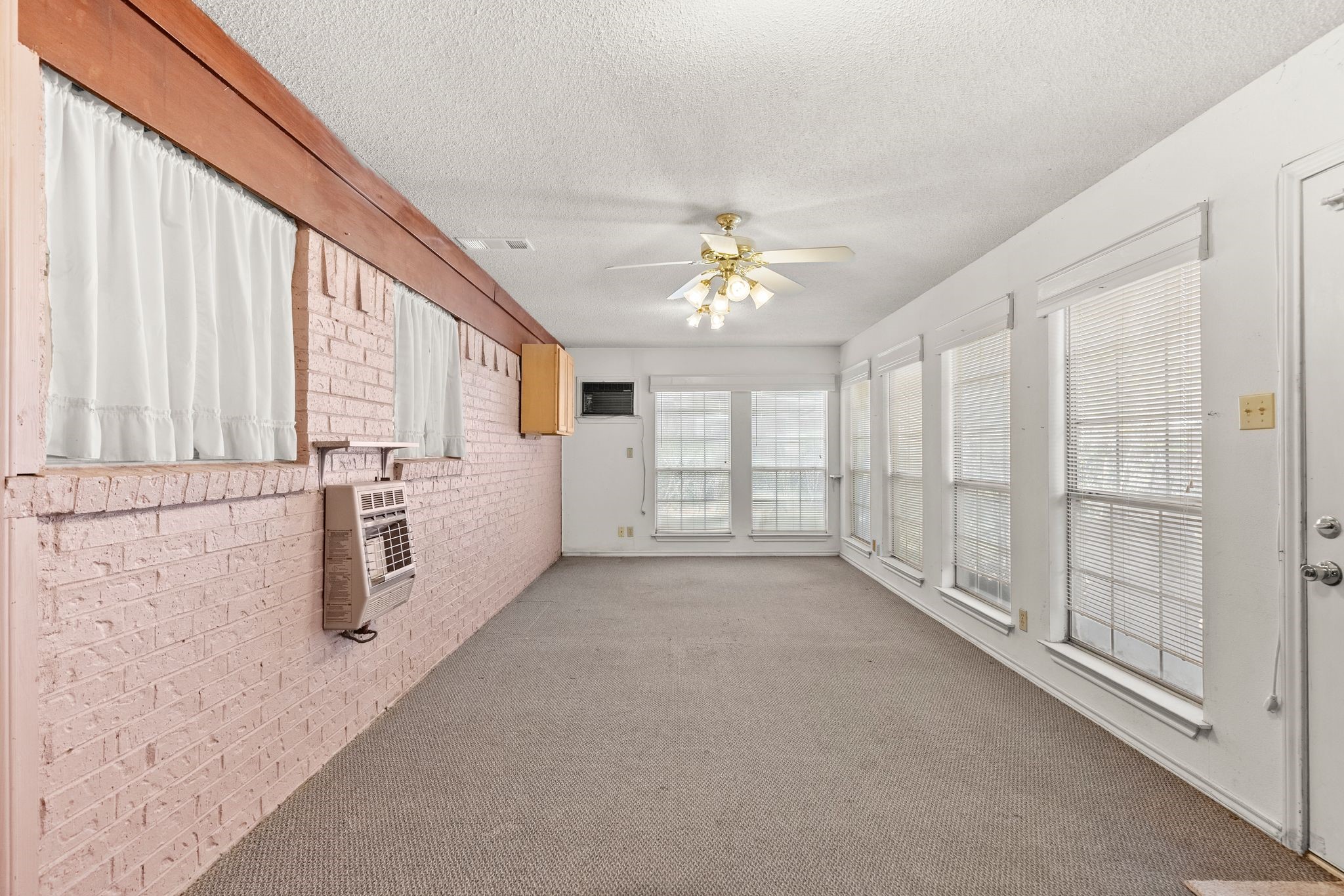 3013 Arapaho Road Commerce TX 75428