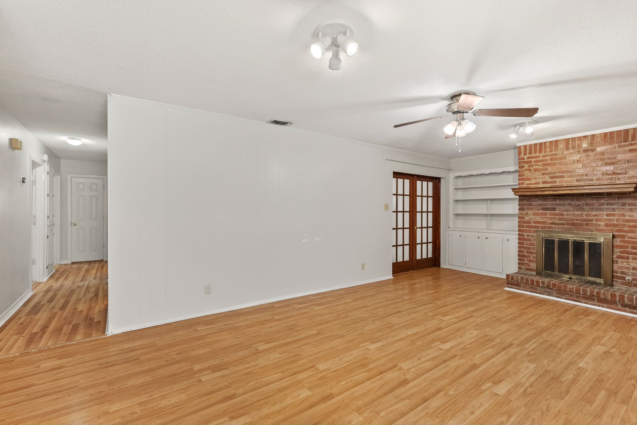 3013 Arapaho Road Commerce TX 75428