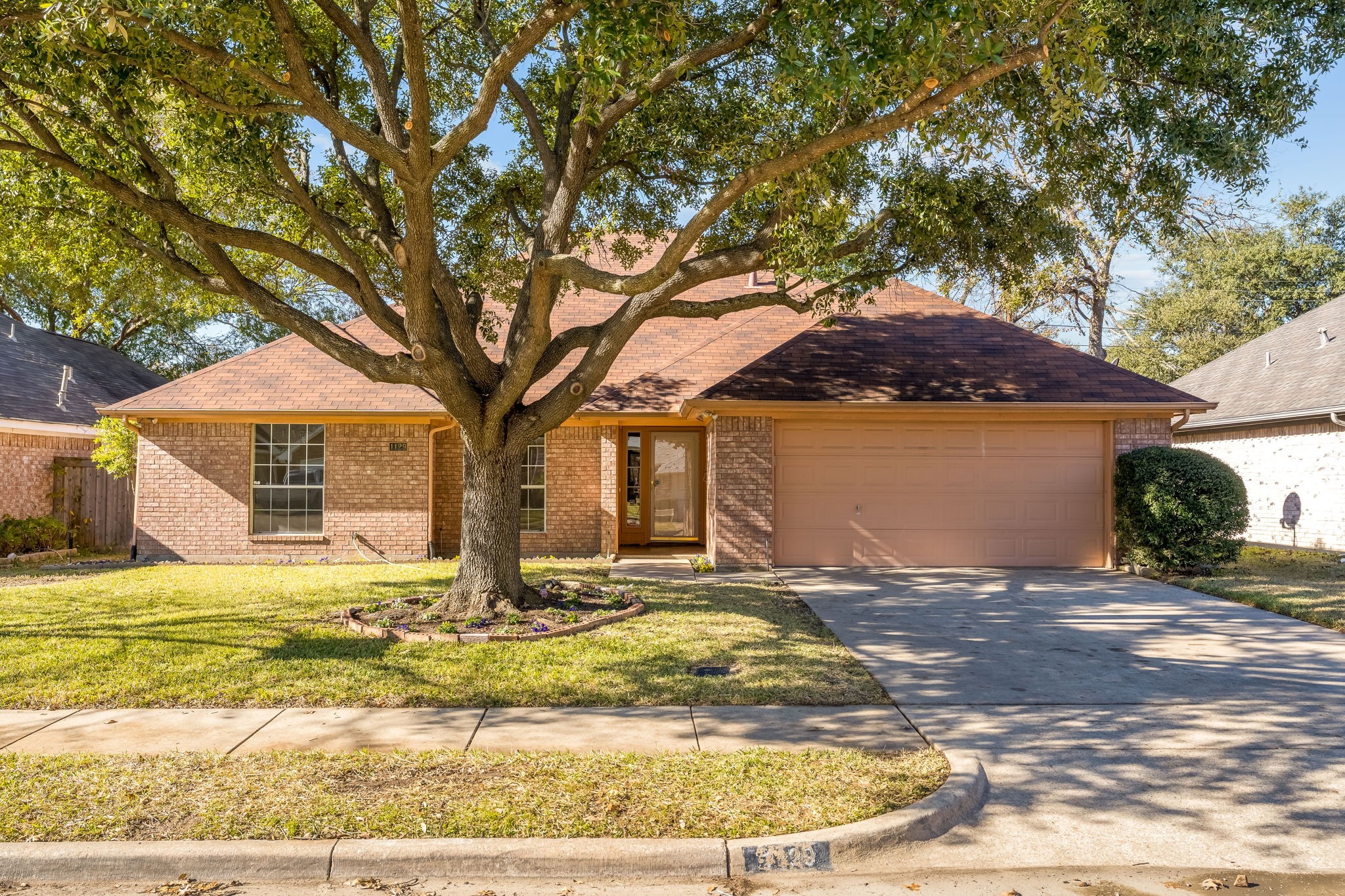 1129 Briar Oaks Drive Irving TX 75060