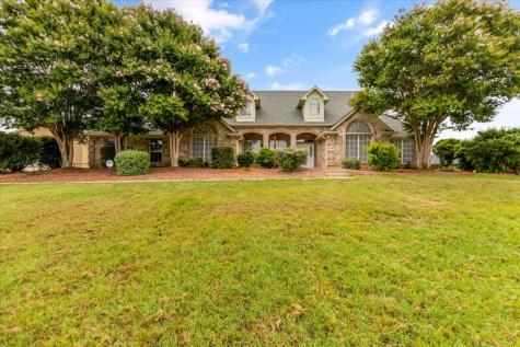 1605 Crow Creek Drive Granbury TX 76049