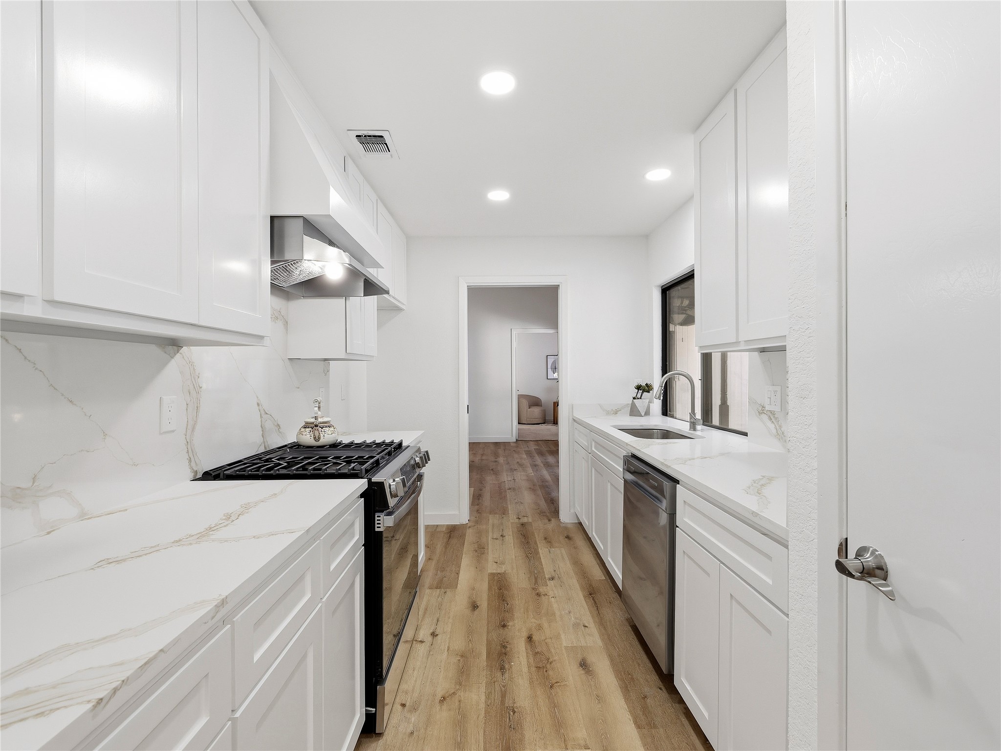 1903 Clemson Drive Richardson TX 75081