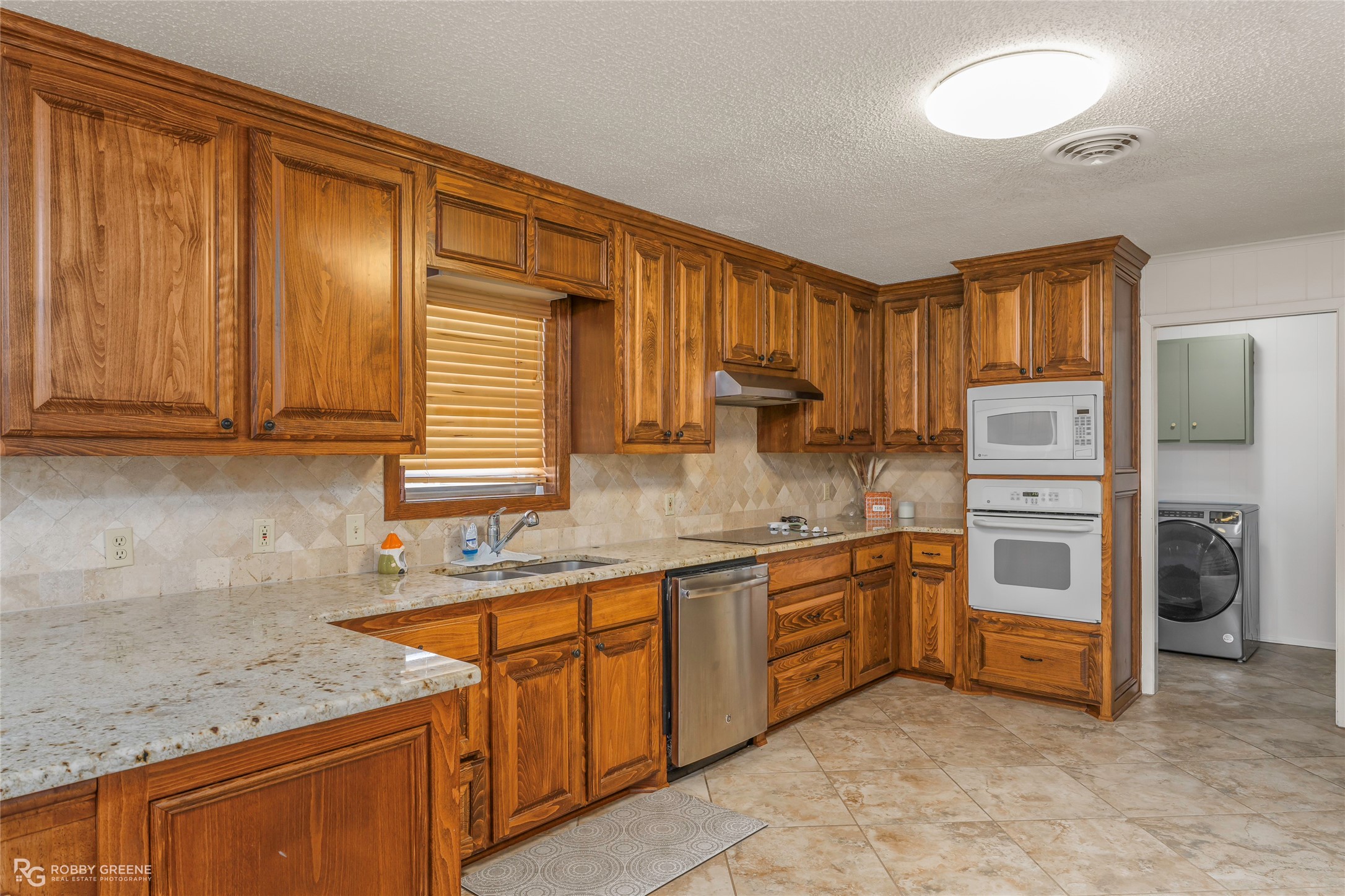 240 Mcdowell Street Doyline LA 71023