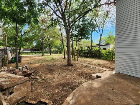 810 N Jester Avenue Dallas TX 75211