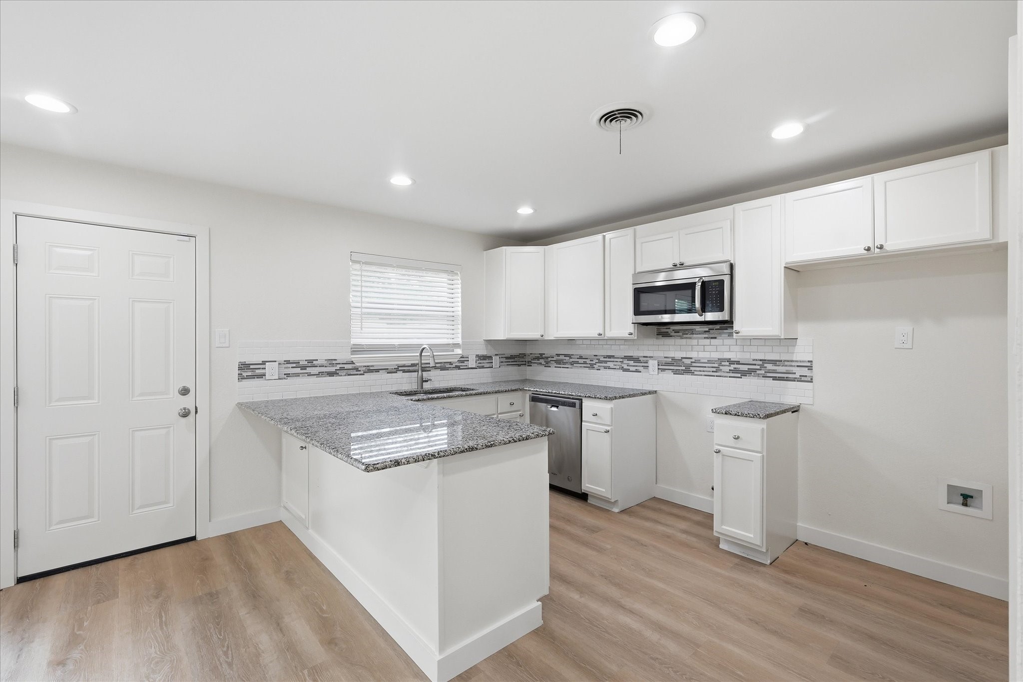 12135 Amsterdam Road Farmers Branch TX 75234